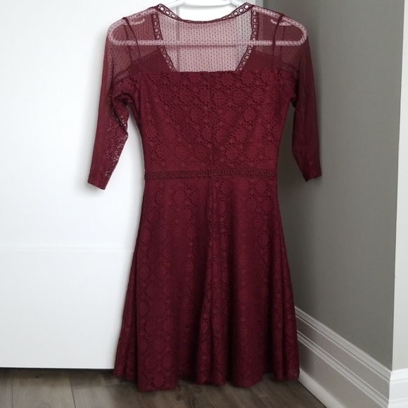 Little burgundy dress - Picture 3 of 5
